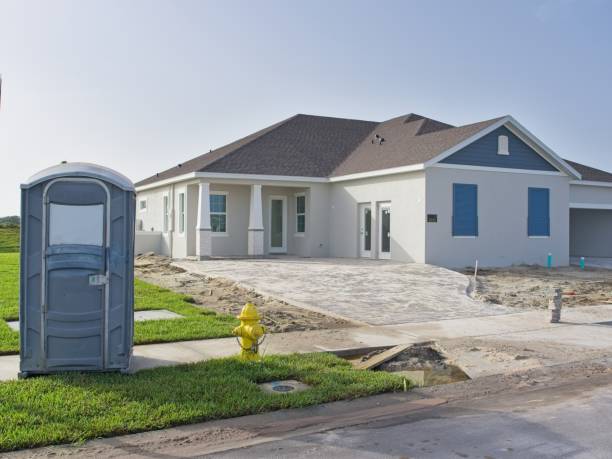Best Portable restroom trailer rental  in Eldorado, IL